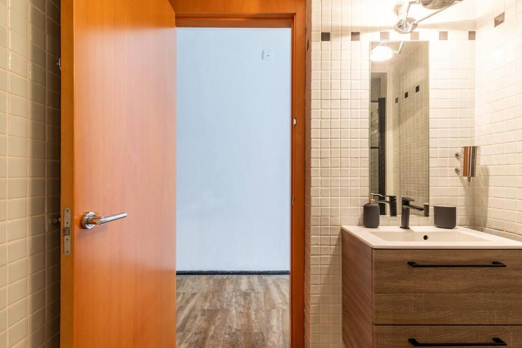 Ferienwohnung Cozy Loft Patio+Pool +Wifi Valencia Exterior foto