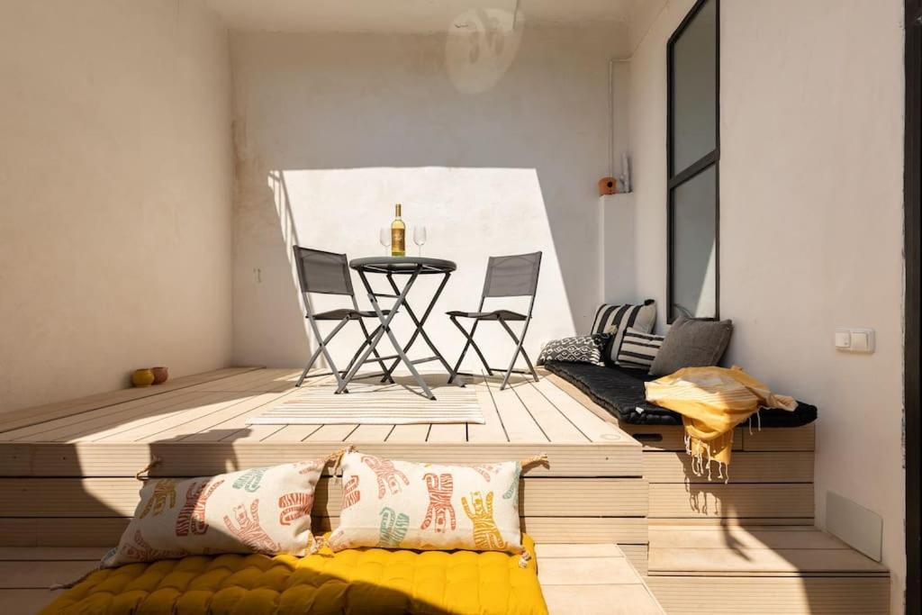 Ferienwohnung Cozy Loft Patio+Pool +Wifi Valencia Exterior foto